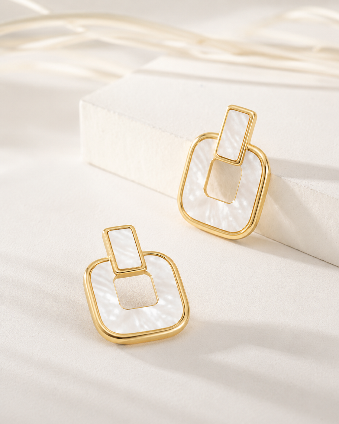 Atria Void Earrings
