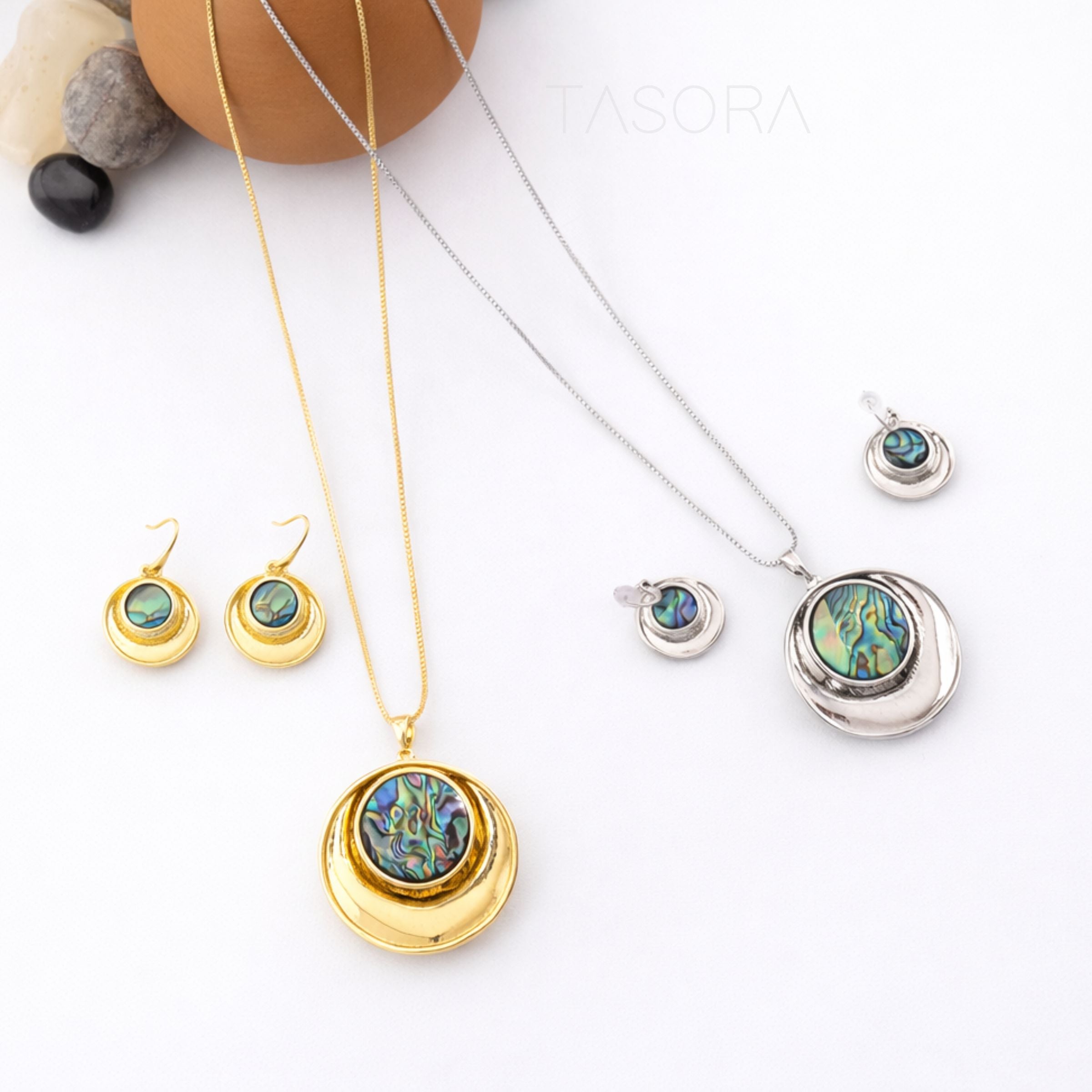 Coral Glow Necklace & Earrings Set