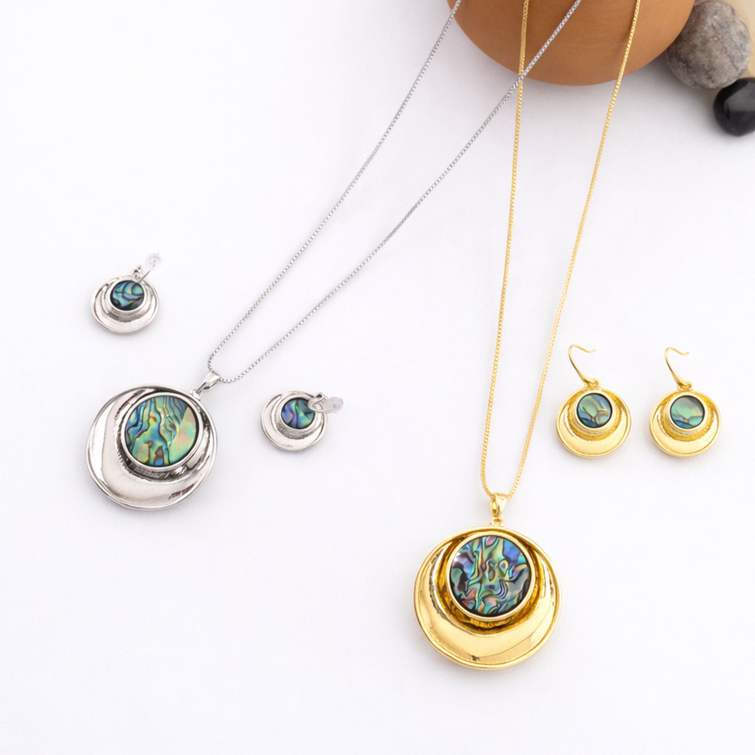 Coral Glow Necklace & Earrings Set