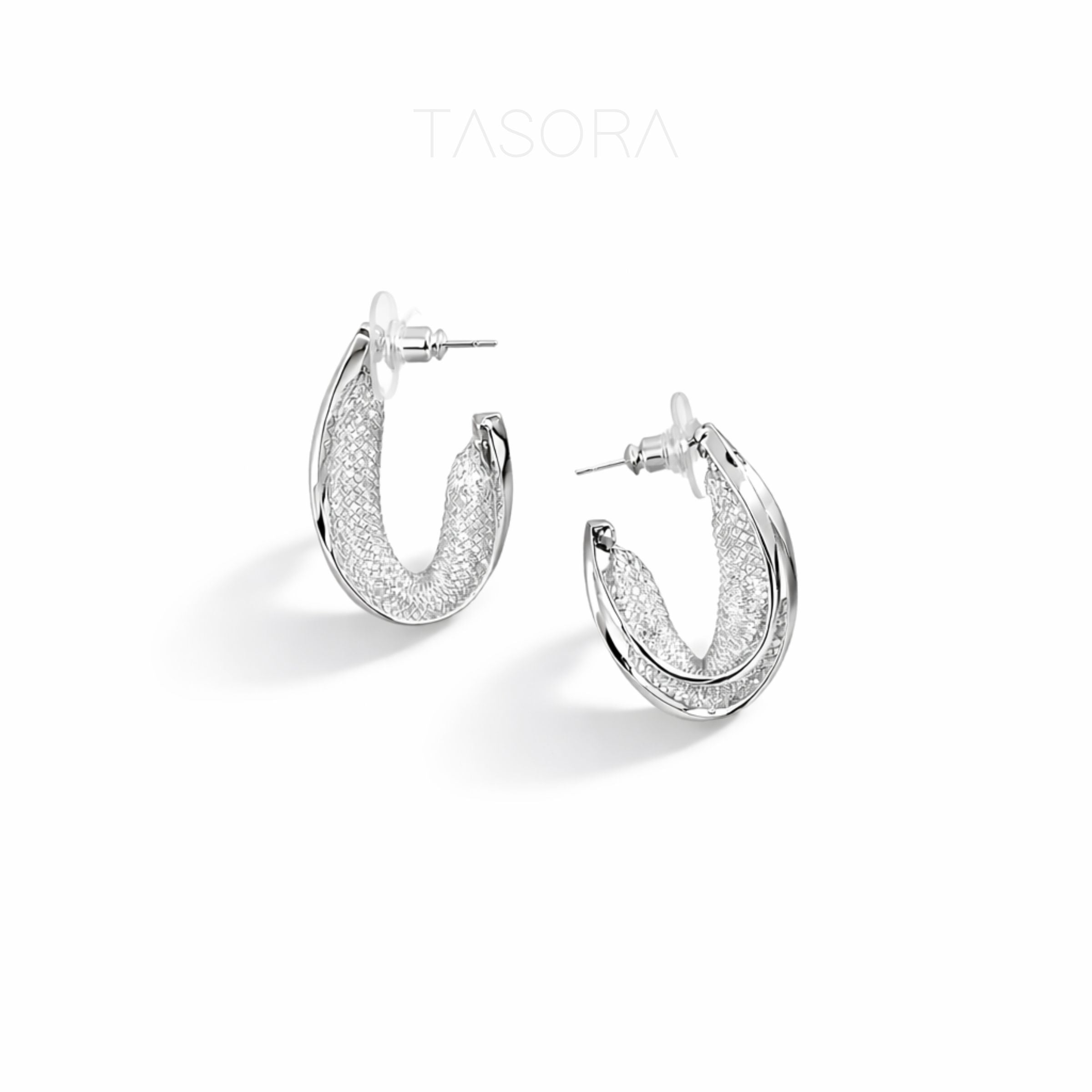 6d2b1adc-8fe8-4612-8d84-78f63b1a4c5f/Curvy_Hoops_Earrings_silver2.jpg