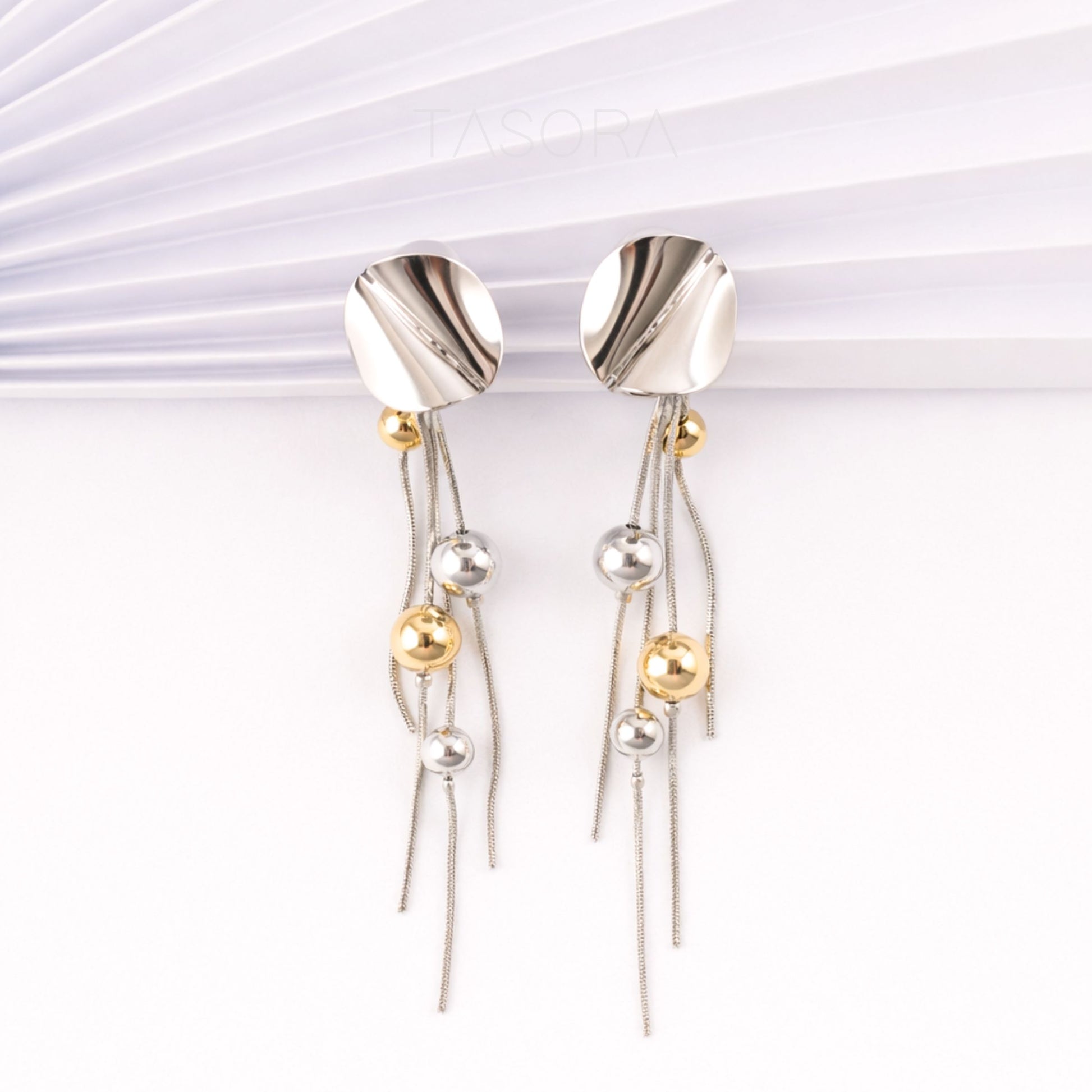 904327e3-a716-48ab-9a72-5180ad31d8a0/Disco_Drizzle_Earrings_silver3.jpg