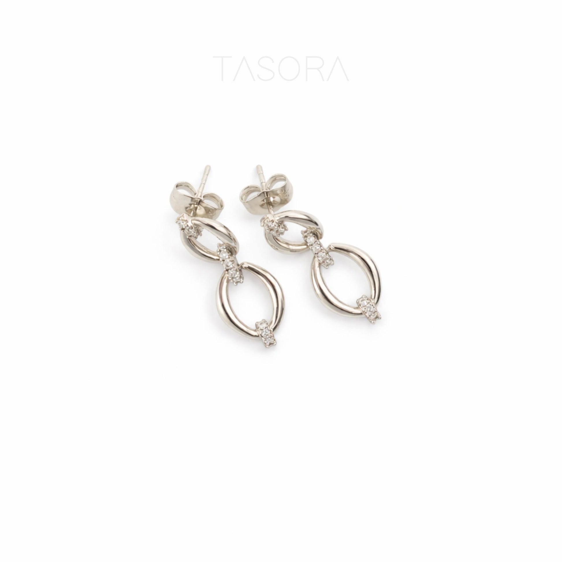 fc2039d4-223b-4afd-a588-beb34734f6e3/Elior_Earrings_silver1.jpg