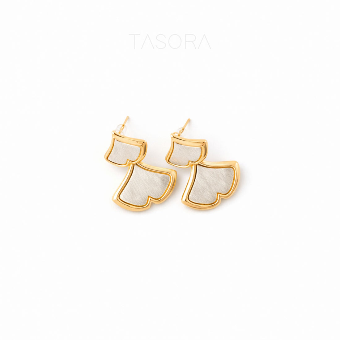 83d674ef-bb5b-492c-ab3c-2214f31c66be/Golden_Glint_Earrings_golden1.jpg