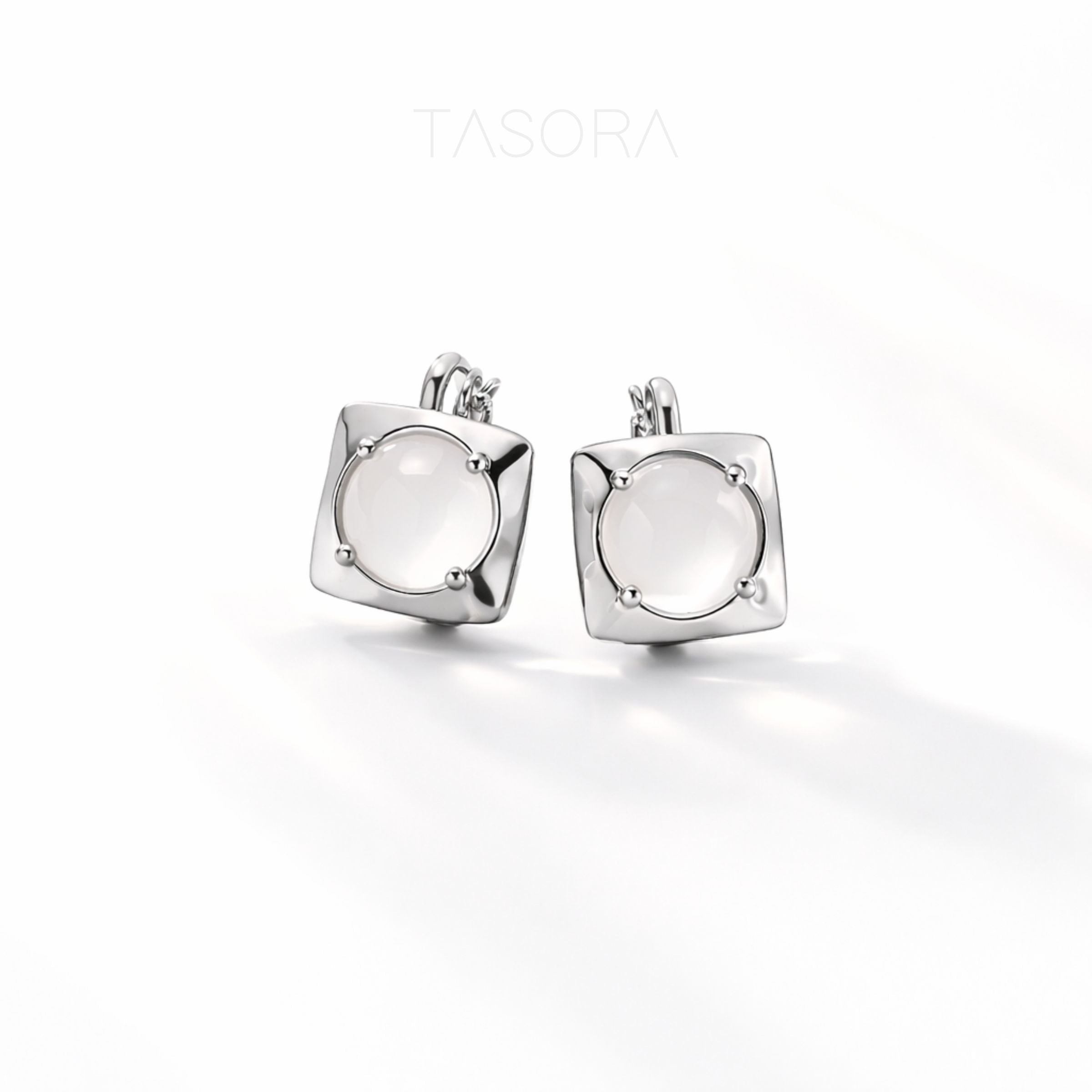 42d5c4cf-80a7-40c9-83af-059e5892a657/Opaline_Dot_Earrings_silver1.jpg