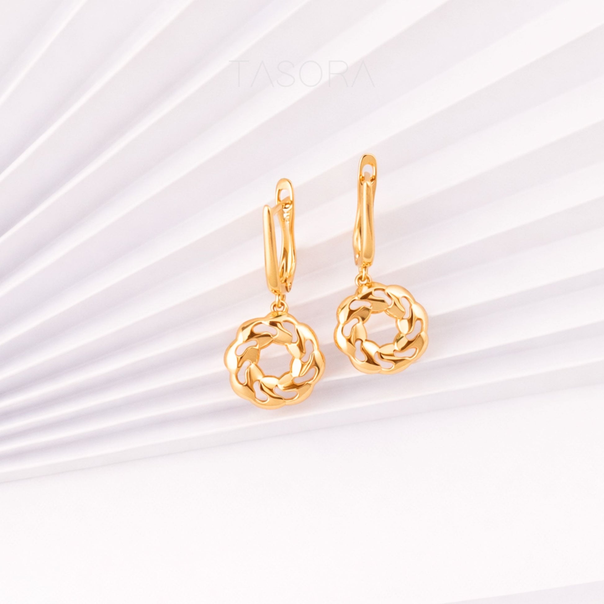 454acb22-1c65-4a27-9504-85521554d7d8/Orbbit_Bloom_Earrings_golden3.jpg