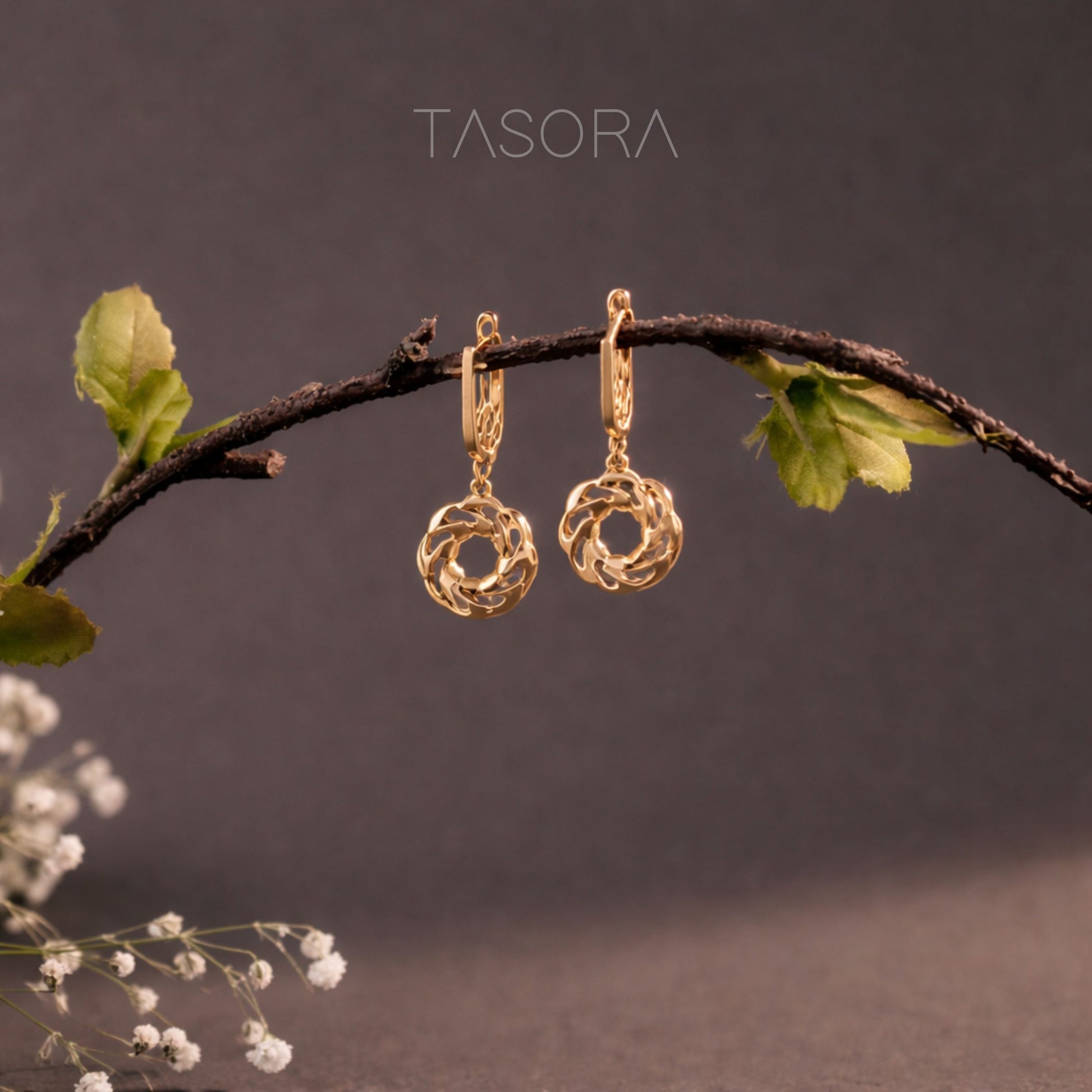 2d3e21ff-3623-4122-8345-e5aa9f80206e/Orbbit_Bloom_Earrings_golden4.jpg