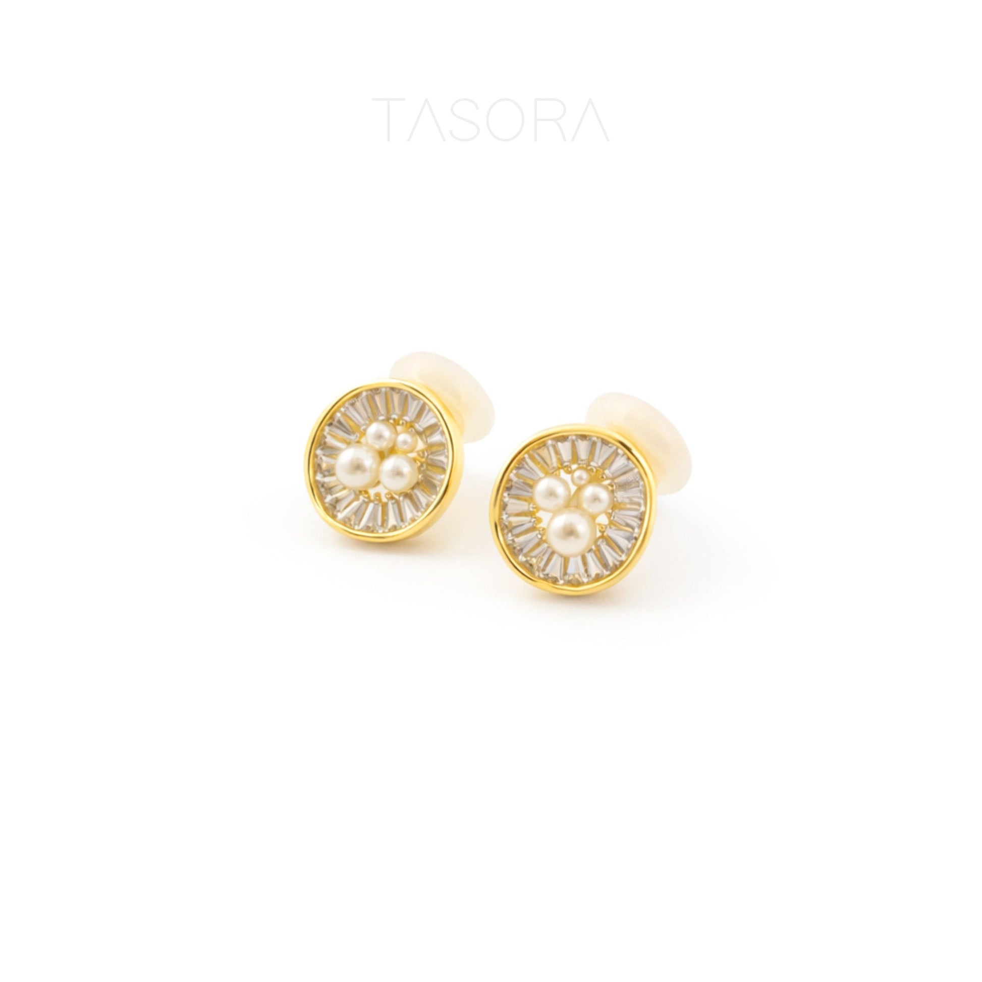 25dbaeb0-4bc8-4264-b6a7-5c1c58199ac2/Oyster_Muse_Earrings_golden1.jpg