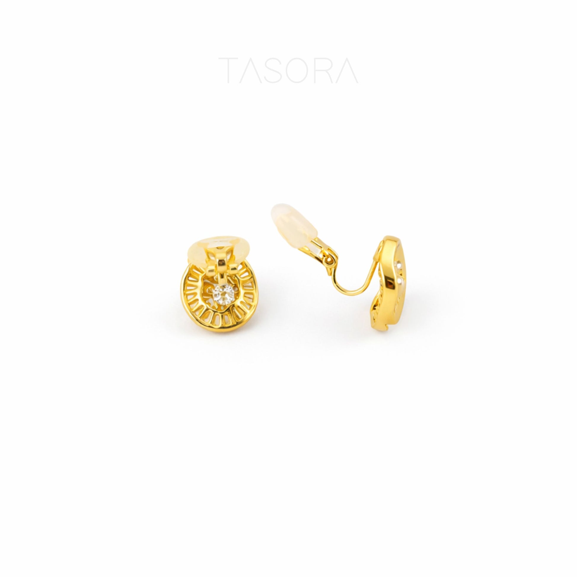 20ee97b4-ee81-42eb-bd49-a89ee6ff7e4f/Oyster_Muse_Earrings_golden2.jpg