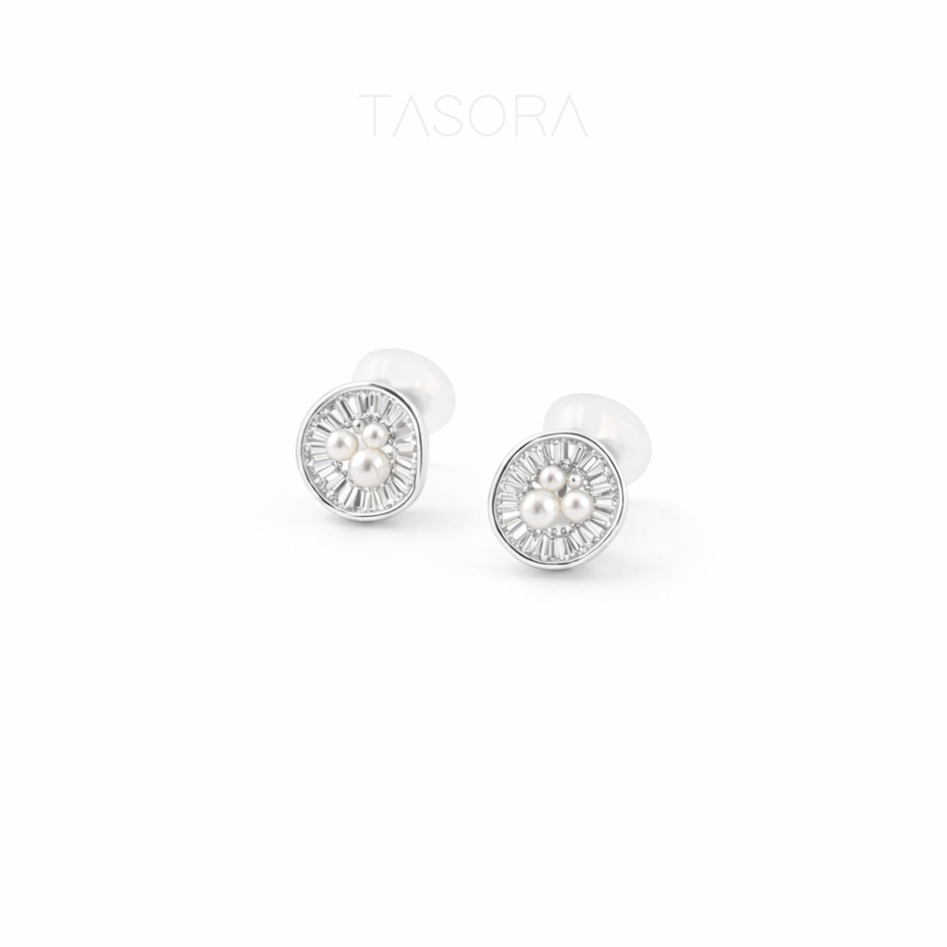 f265f339-2d1c-447c-9c33-75b55c9c2d97/Oyster_Muse_Earrings_silver1.jpg
