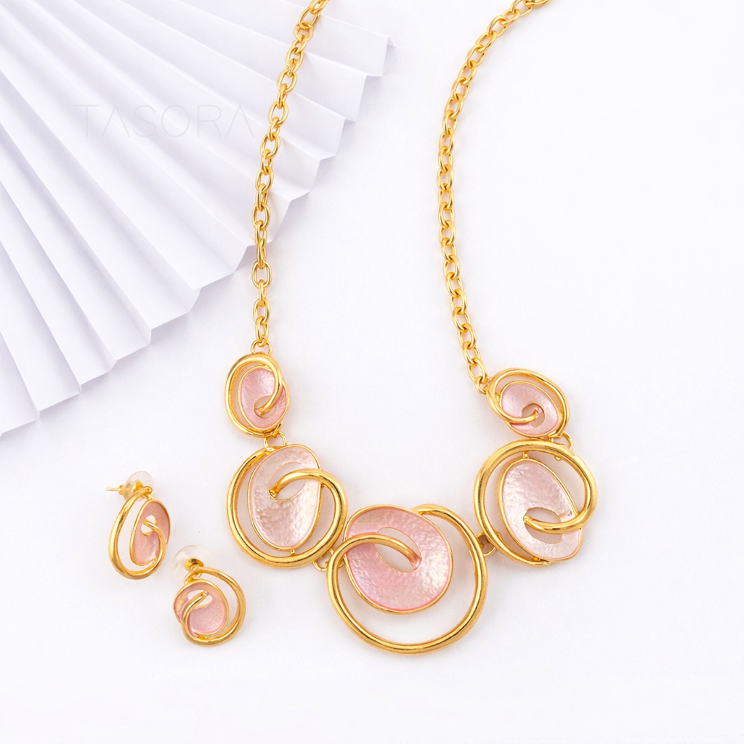 32e06bd0-3ec4-447d-8e11-e3ab2a985651/Pastel_Swirl_Necklace_Earrings_Set_pink3.jpg