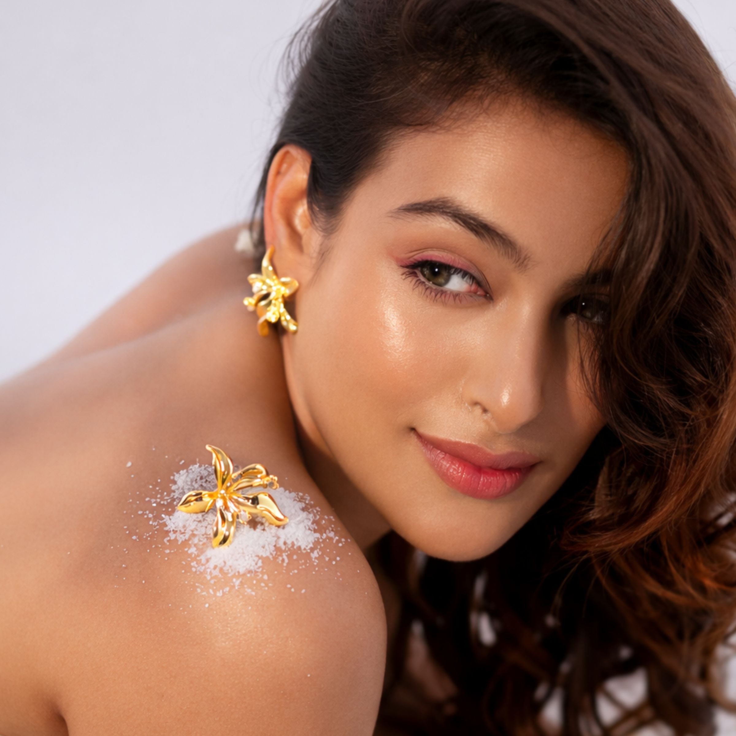 Petalitt Stud Earrings