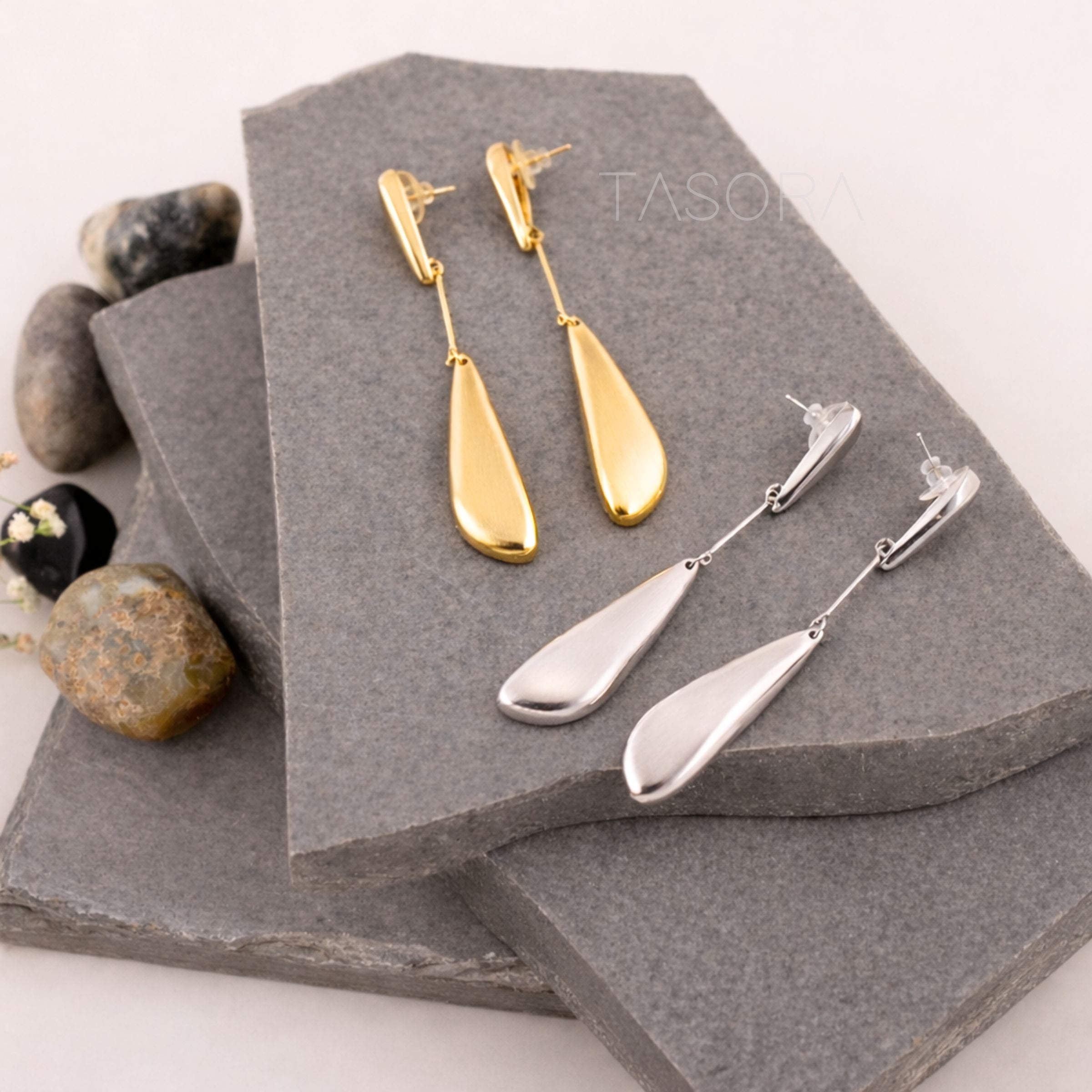 Sleeky Drop Earrings