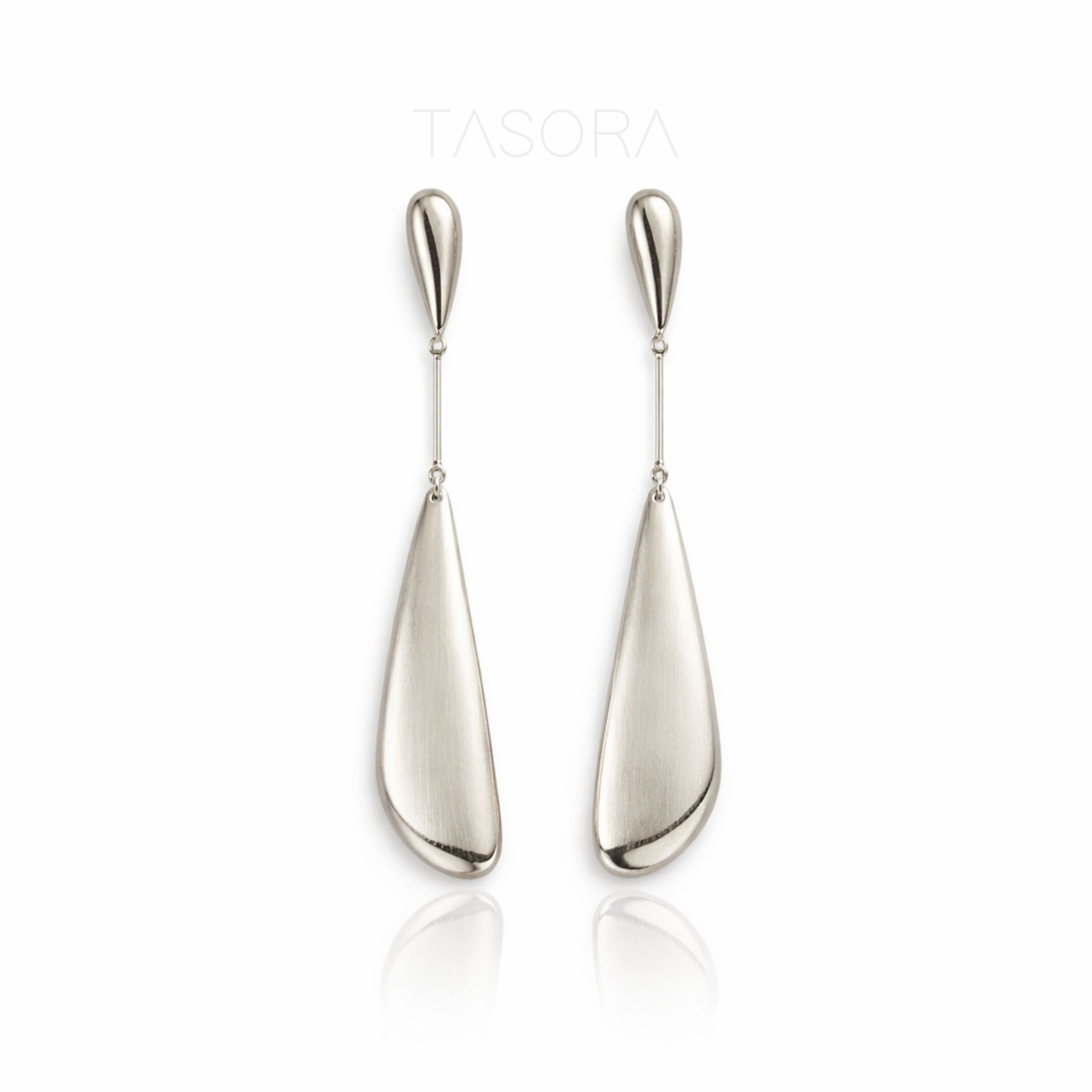 Sleeky Drop Earrings