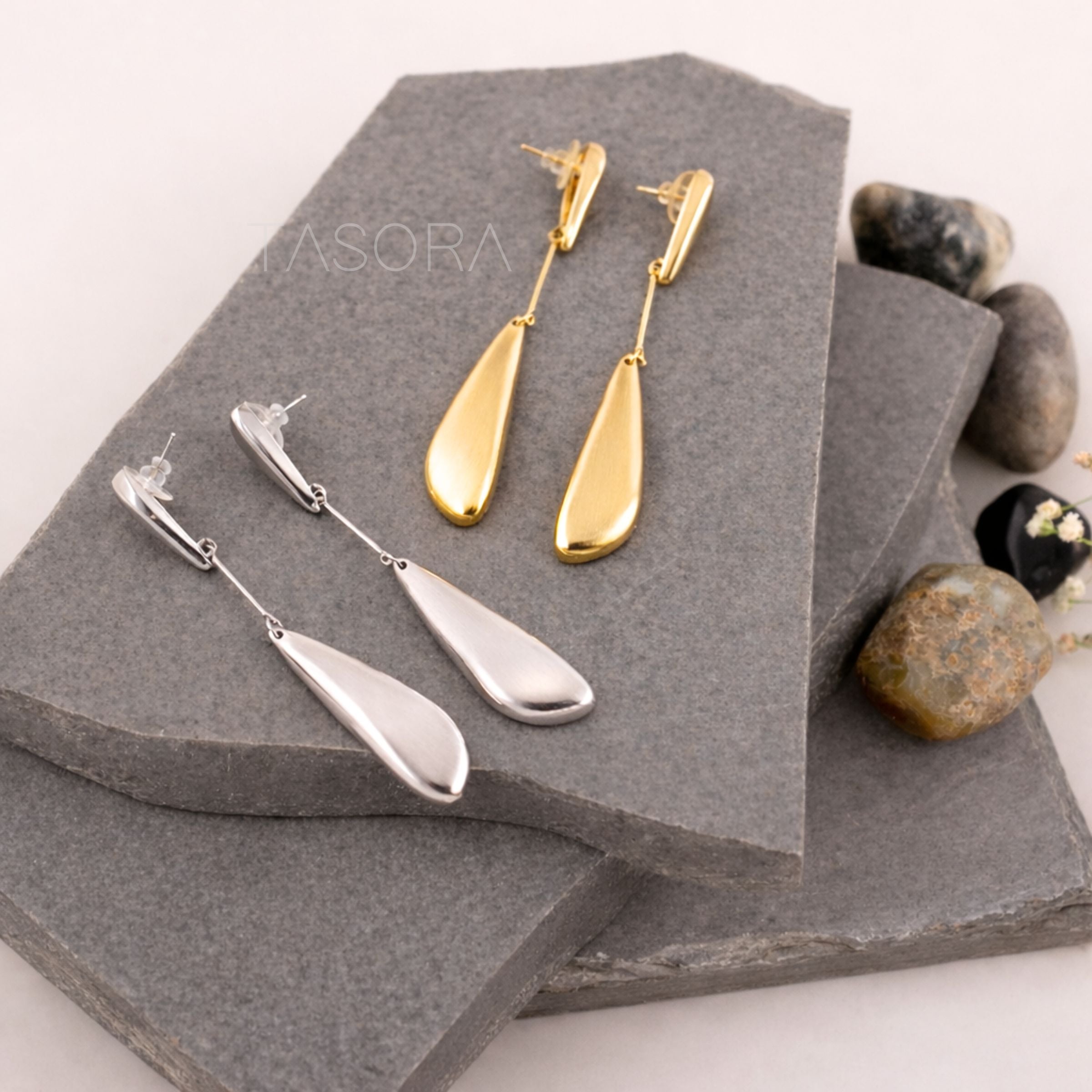 Sleeky Drop Earrings