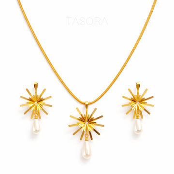 3e7bbf7f-e9eb-4859-84ea-332882d856d4/Solara_Bloom_Necklace_Earrings_Set_golden1.jpg
