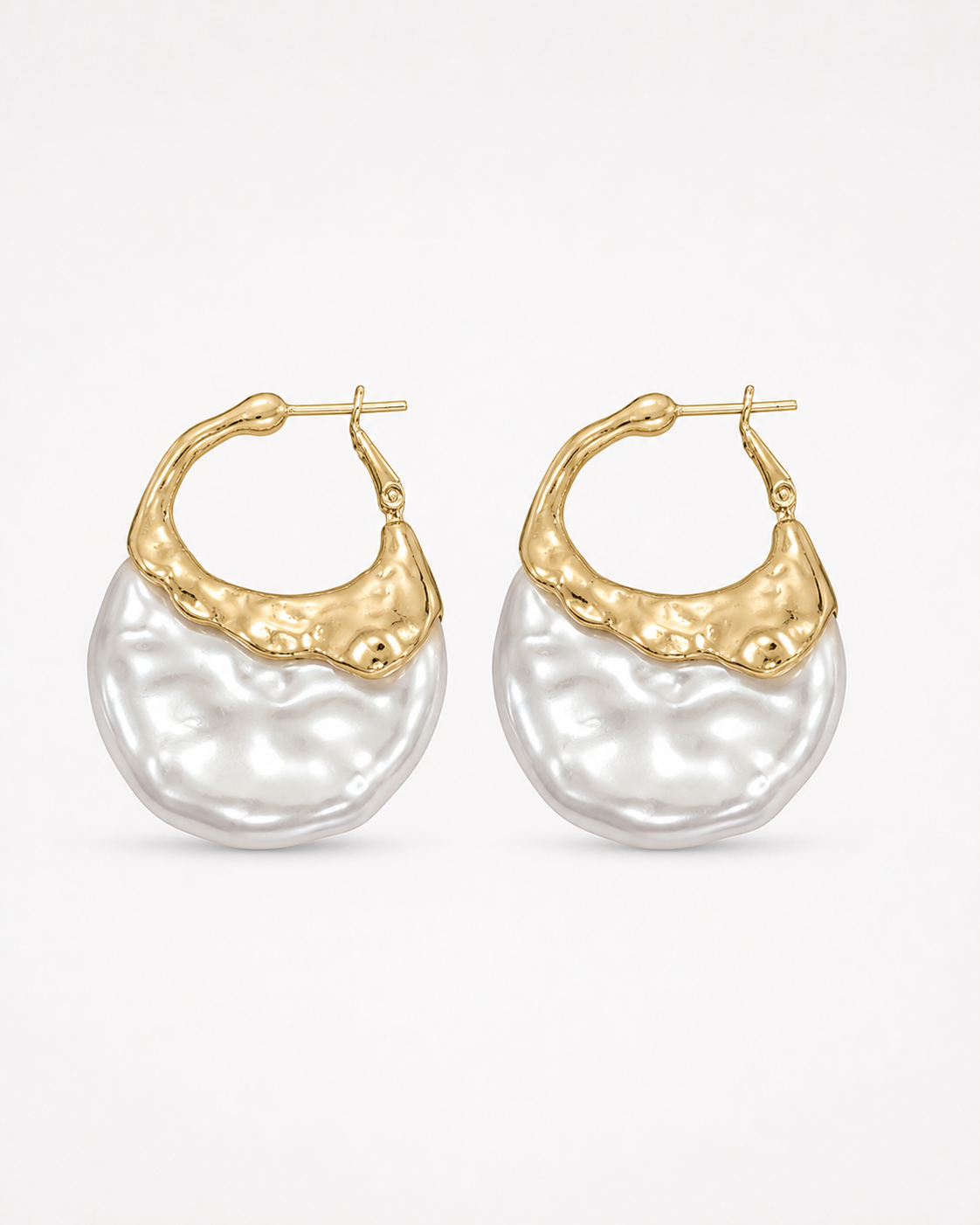 Sora Pearl Hoops