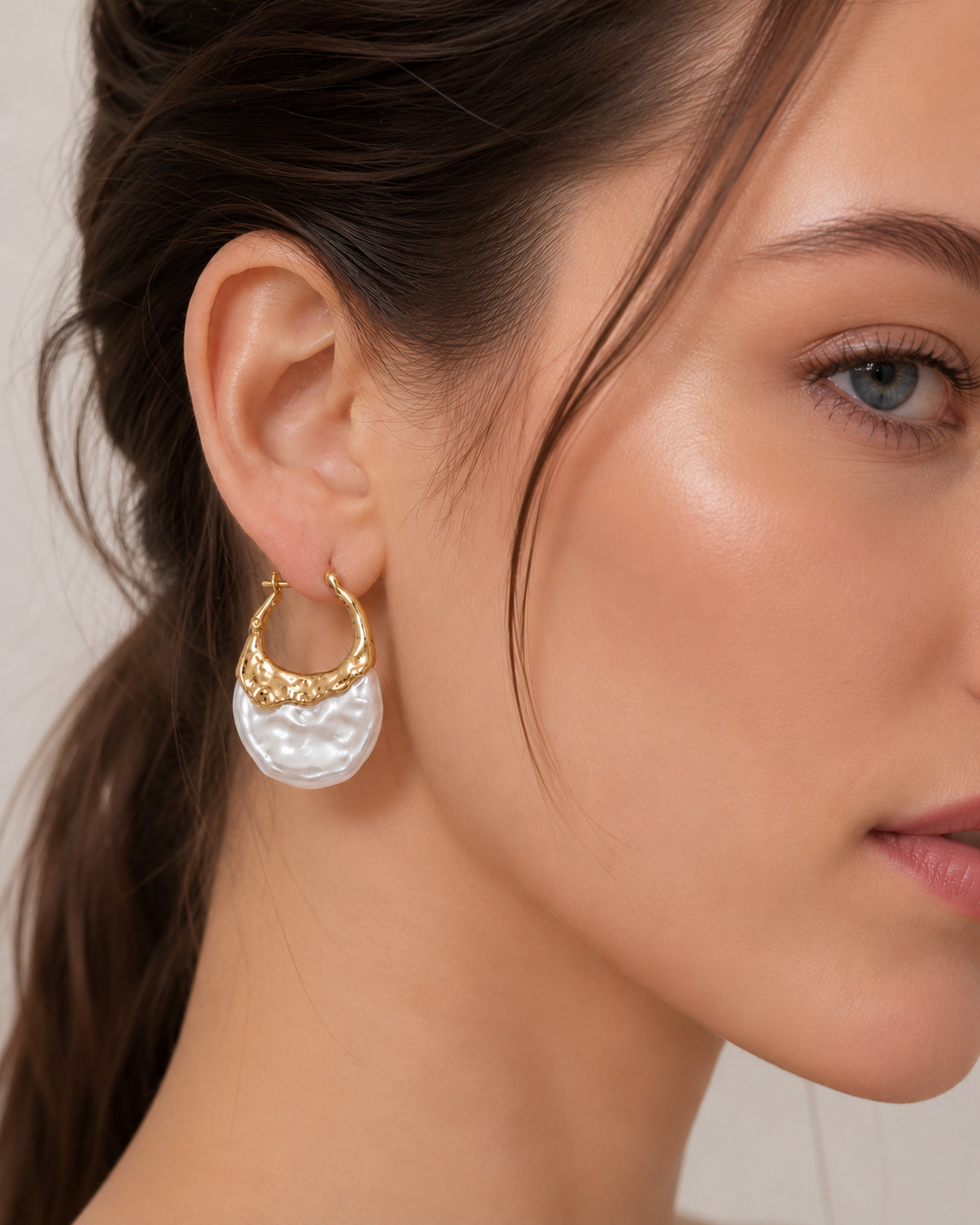 Sora Pearl Hoops