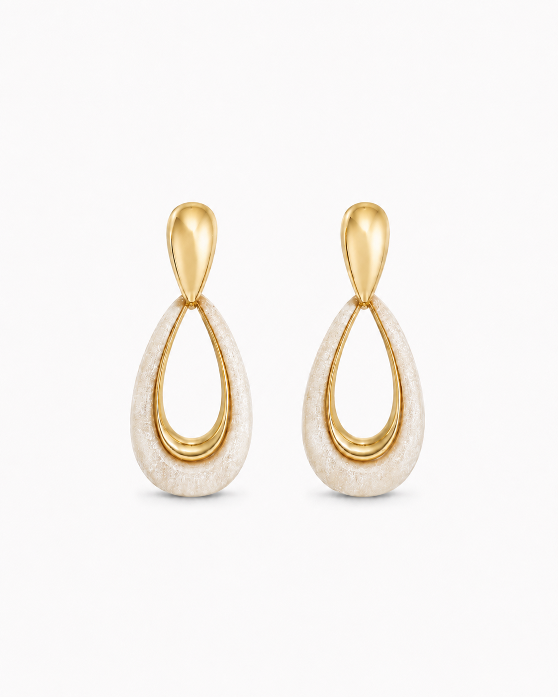 Swan Curve Earrings
