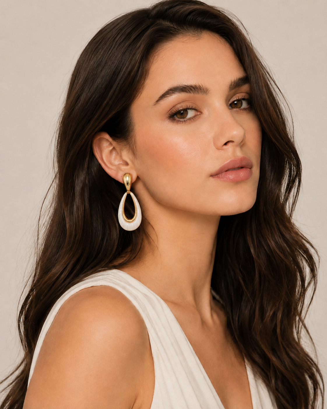 Swan Curve Earrings