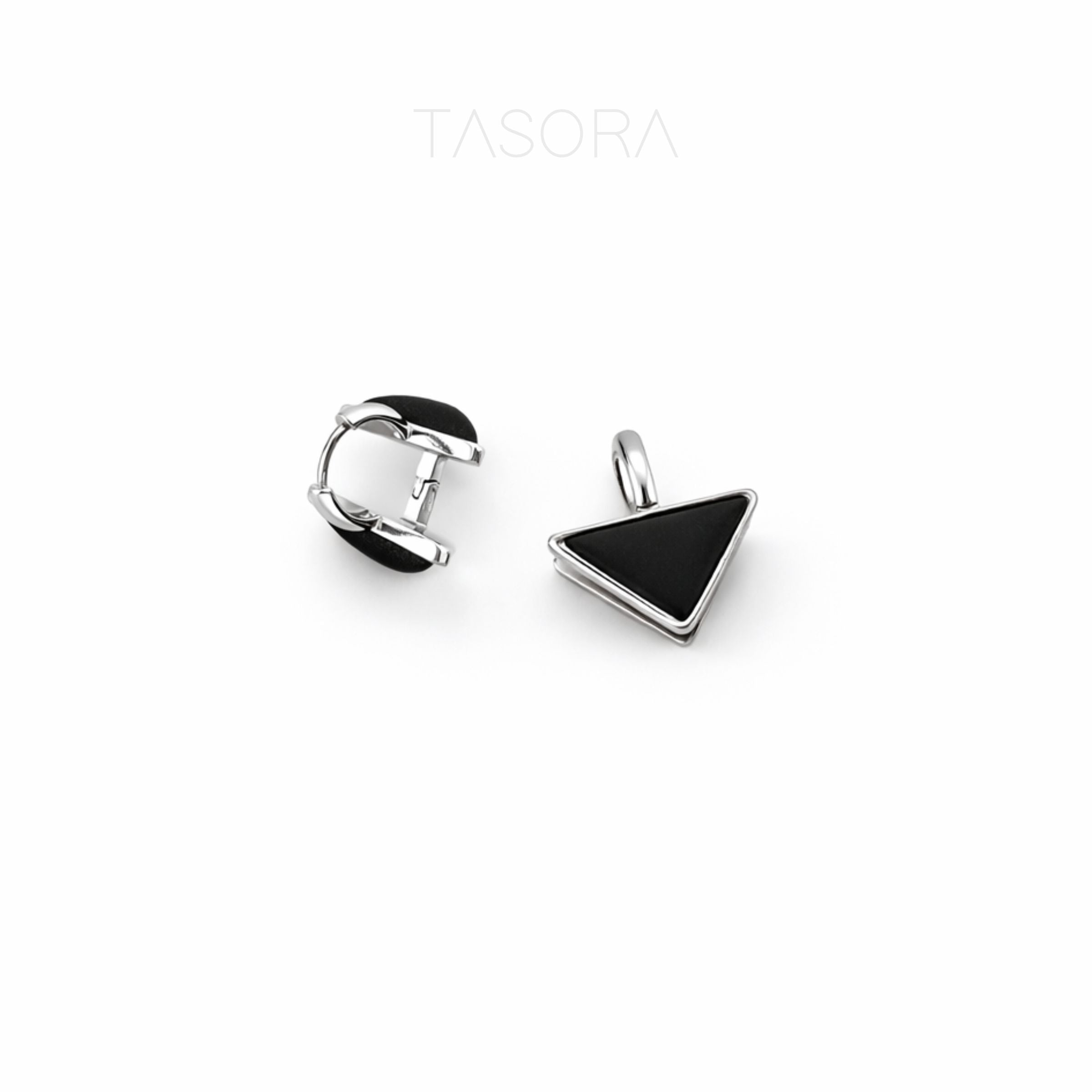 Trique Stud Earrings