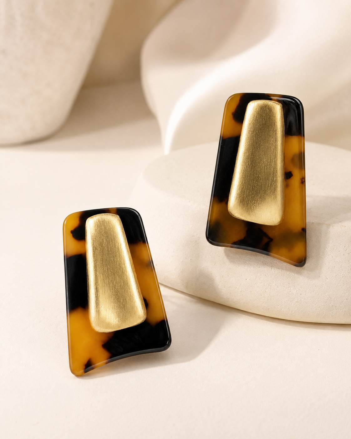 Wild Poise Earrings